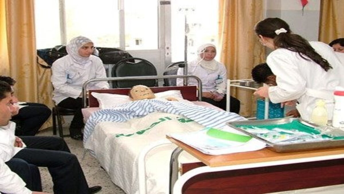 شروط وتنسيق القبول بمدارس التمريض نظام الثلاث سنوات بعد الاعدادية