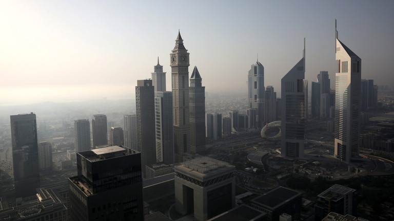 الإمارات تستعد لإطلاق القمر الصناعي عين الصقر إلى الفضاء الأسبوع المقبل