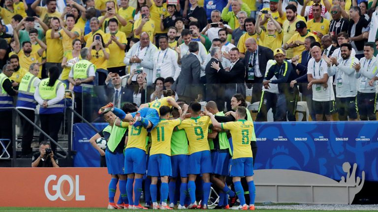 بالفيديو: البرازيل تكتسح بيرو 5-0 وتتأهل لربع نهائي بطولة كوبا أمريكا 2019