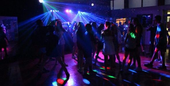 افتتاح أول ديسكو في السعودية بجدة..يثير جدلا واسعا وسخطا من قبل السعوديين