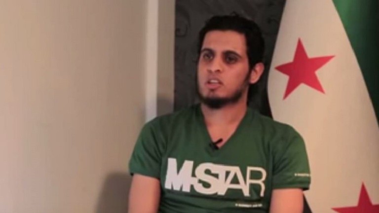 مقتل عبد الباسط الساروت الملقب بـ منشد وحارس الثورة السورية في معارك ريف حماة الشمالي