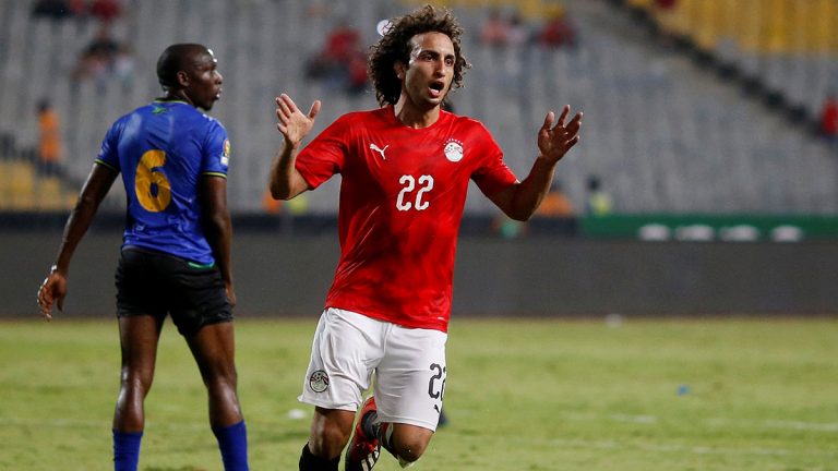 عمرو وردة يوقف حسابه على موقع إنستغرام.. وتحقيق سري في واقعة تحرش 4 لاعبين بعارضة أزياء