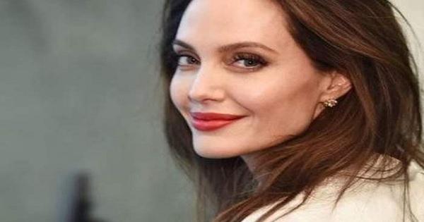 خبر وفاة الفنانه أنجلينا جولى Angelina Jolie يجتاح مواقع السوشيال ميديا وبراد بيت يرد