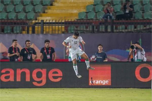 آدم أوناس يفوز بجائزة أفضل لاعب بمباراة الجزائر وتنزانيا ببطولة الأمم الإفريقية توتال مصر 2019