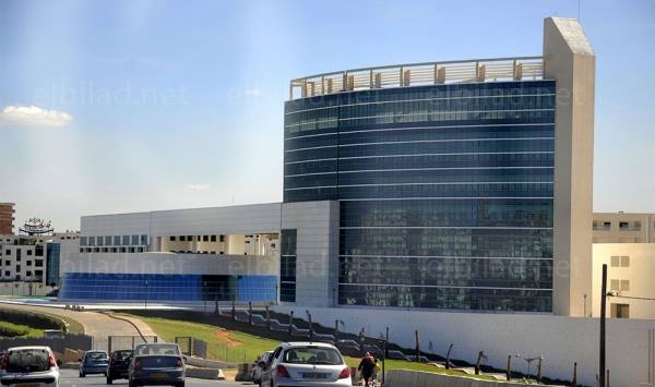 وظائف كلية الحقوق بجامعة الجزائر | الجامعة تعلن عن توظيف أساتذة و إداريين