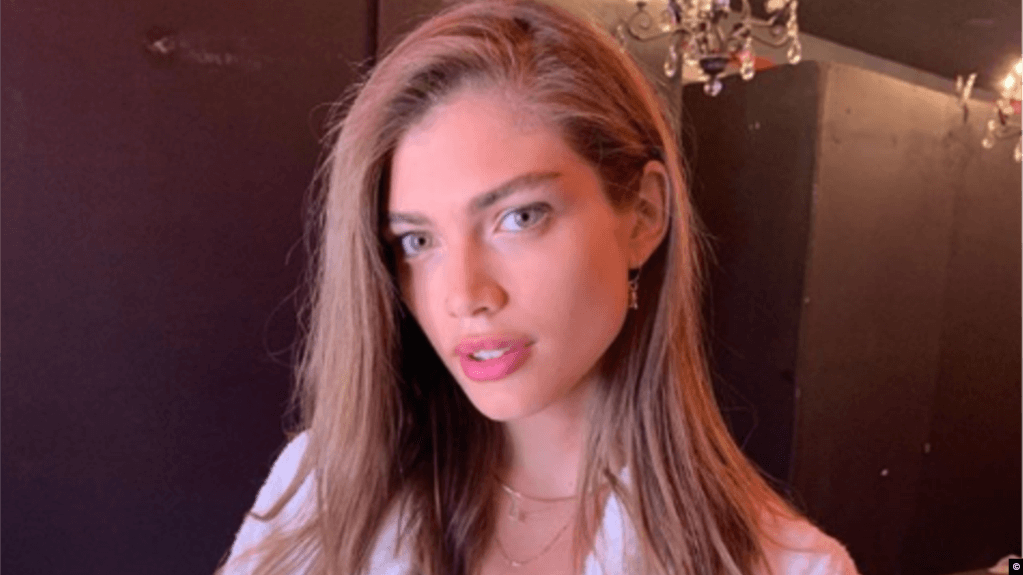 فالنتينا سامبايو: شركة فيكتوريا سيكريت تضم أول عارضة أزياء متحولة جنسيا في تاريخها