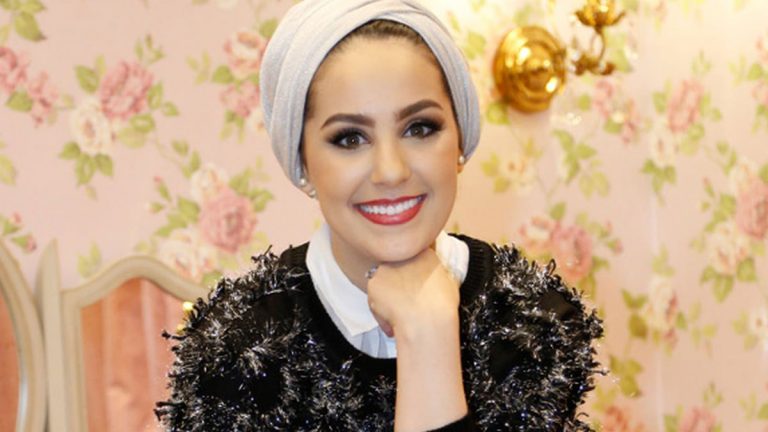 الكويتية آسيا عاكف تكشف اسباب تخليها عن الحجاب