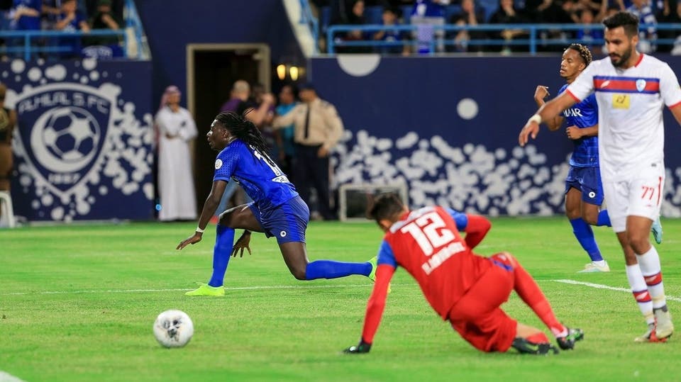 الهلال يزيد جراح الاتحاد بثلاثية ويتصدر ترتيب الدوري السعودي 2019