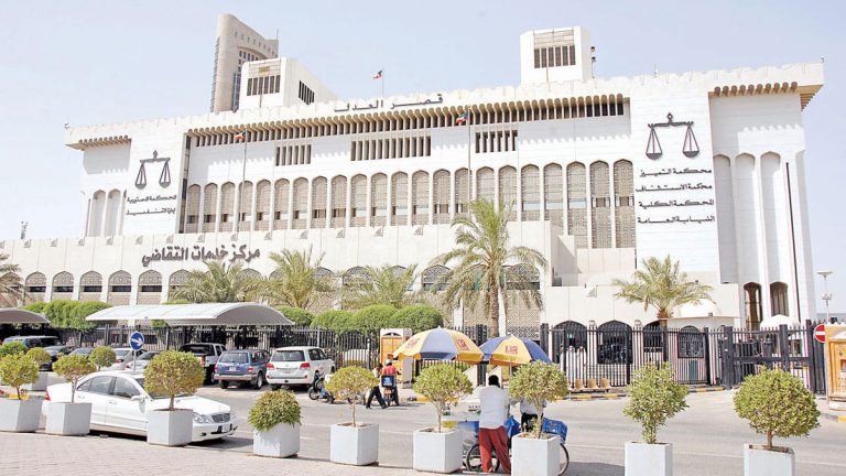 الكويت: حبس وتغريم طبيبة مصرية تسببت في وفاة الطفلة درة الحرز