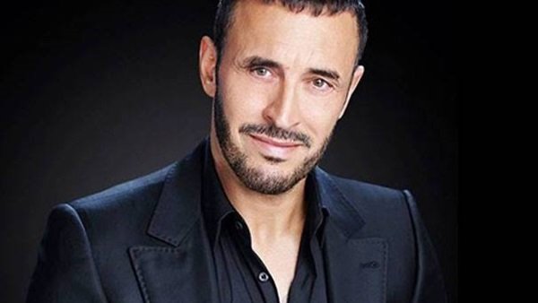 حقيقة وفاة الفنان كاظم الساهر نتيجة حادث في أوروبا