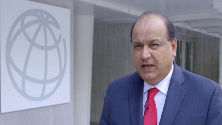 تحذيرات من تدهور الوضع الاقتصادي في لبنان بسبب الاحتجاجات