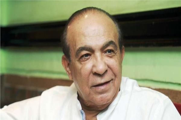 حقيقة وفاة الفنان هادي الجيار وتفاصيل الوضع الصحي له