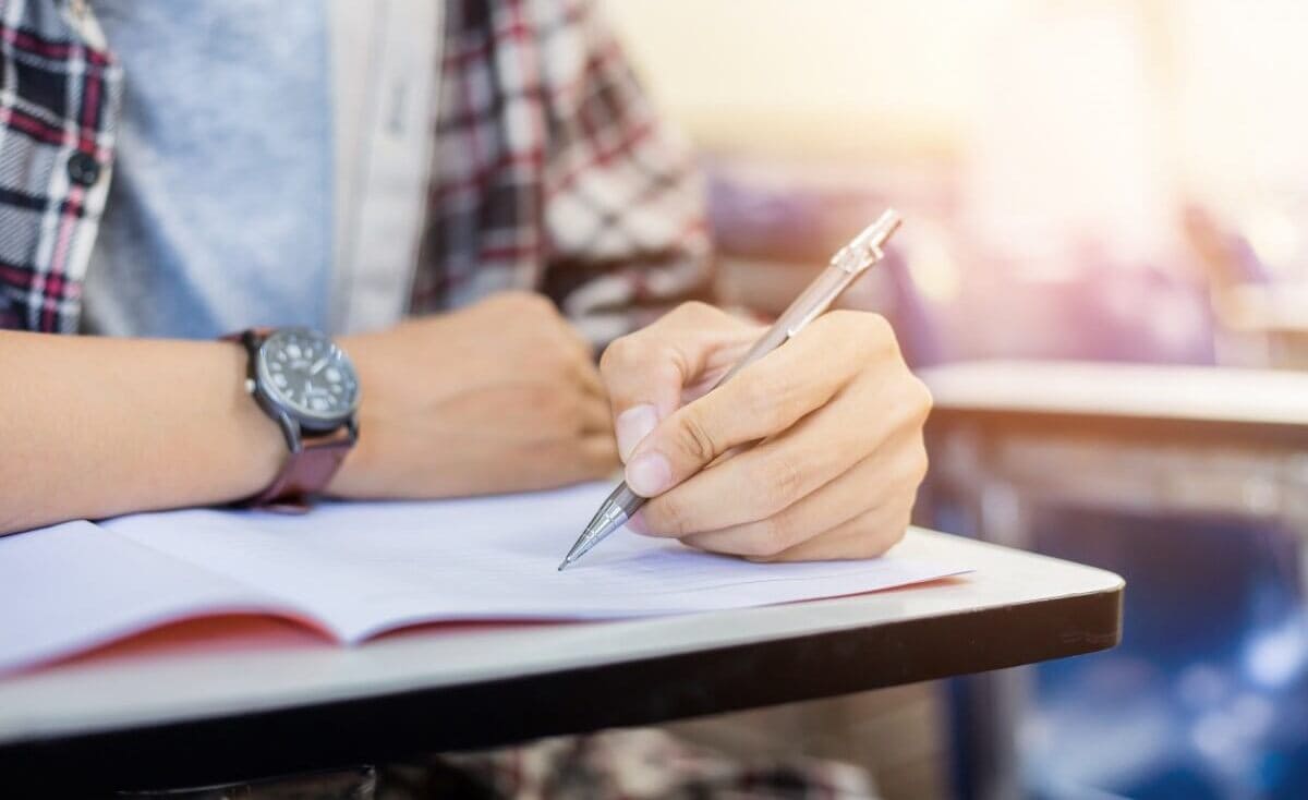 جدول امتحانات الصف الثاني الثانوي نصف العام الدراسي 2020/2019