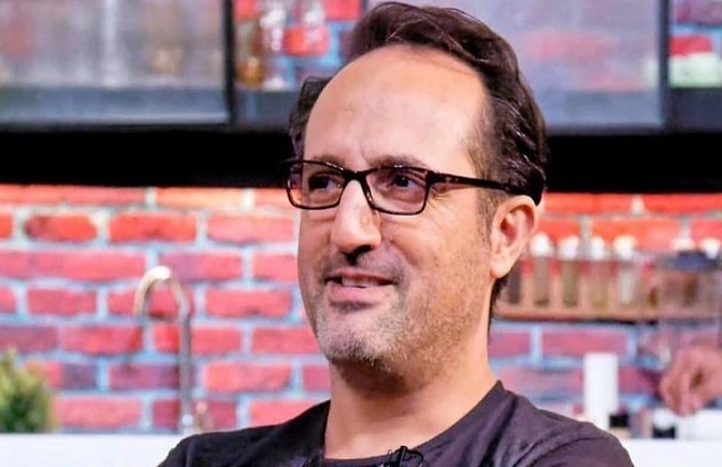 شريف مدكور يعلن إصابته بفيروس في الدم اثناء علاجه من السرطان