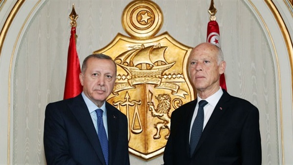الرئاسة التونسية تنفي طلب تركيا استخدام المجال الجوي والبحري لتونس
