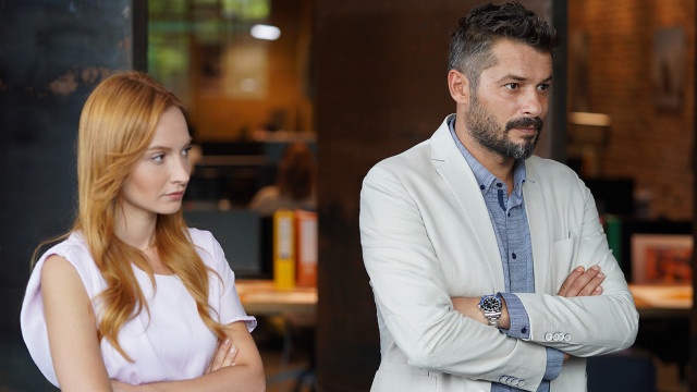 مسلسل انت اطرق بابي الحلقة 9 التاسعة مترجمة كاملة علي قصة عشق